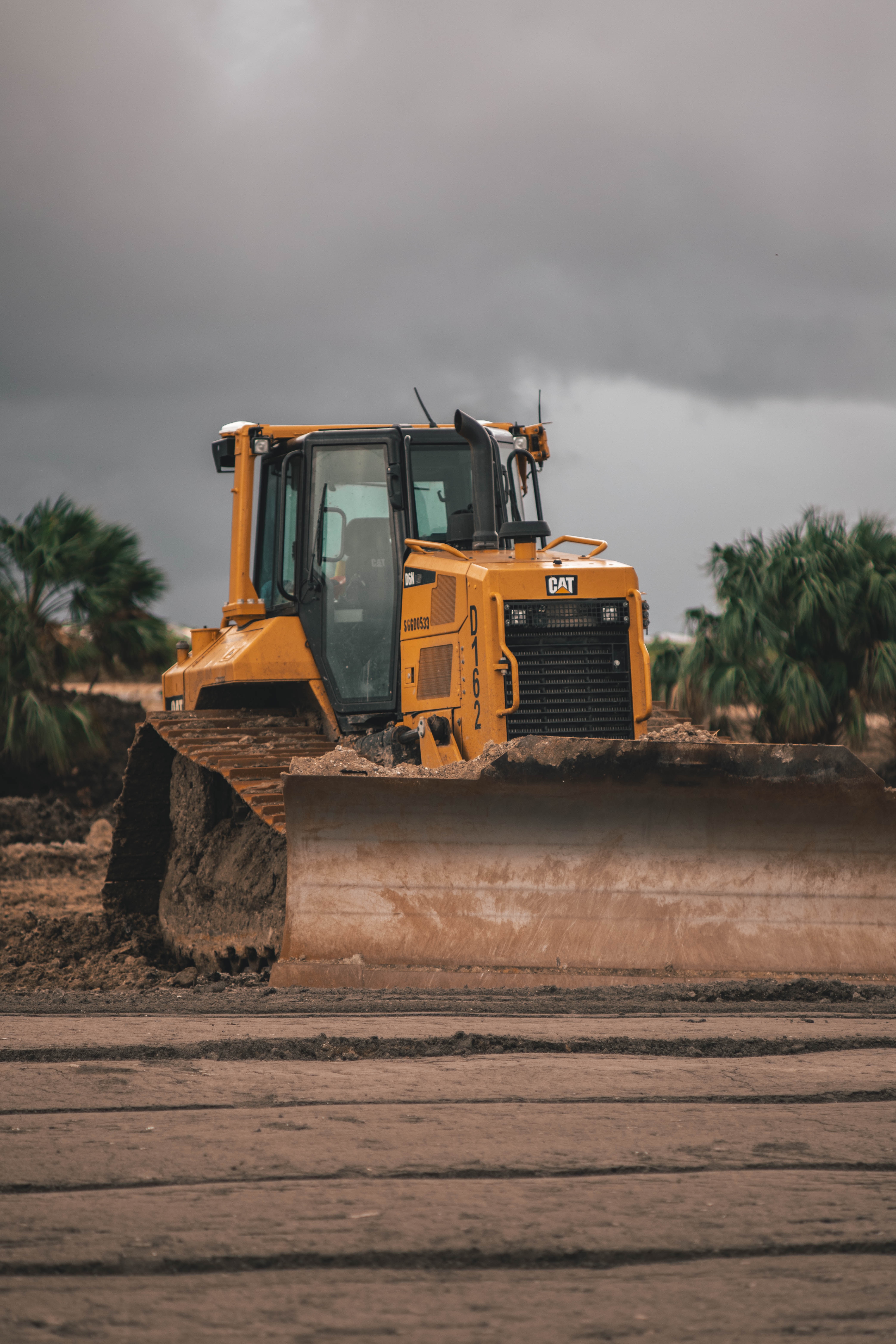 Buldozer-Shipping